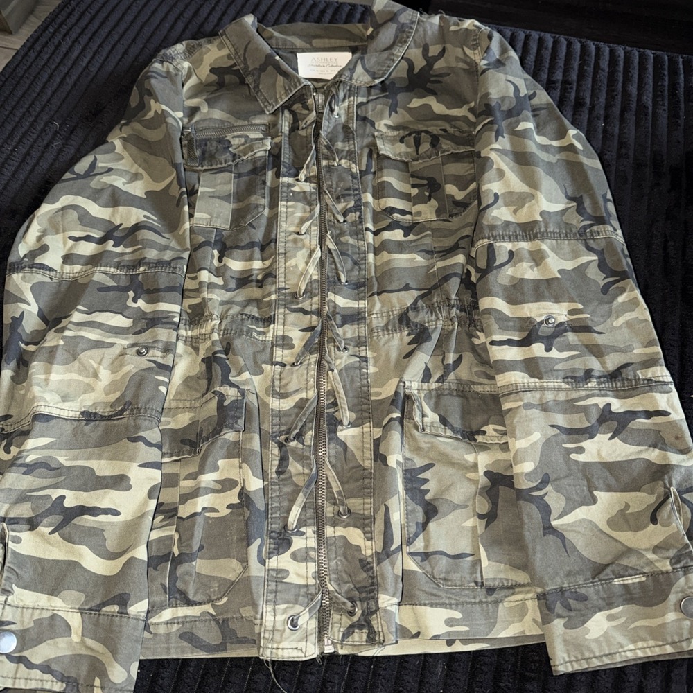 Ashley by 26 International Camo Utility Jacket XL Green Camouflage Field Coat